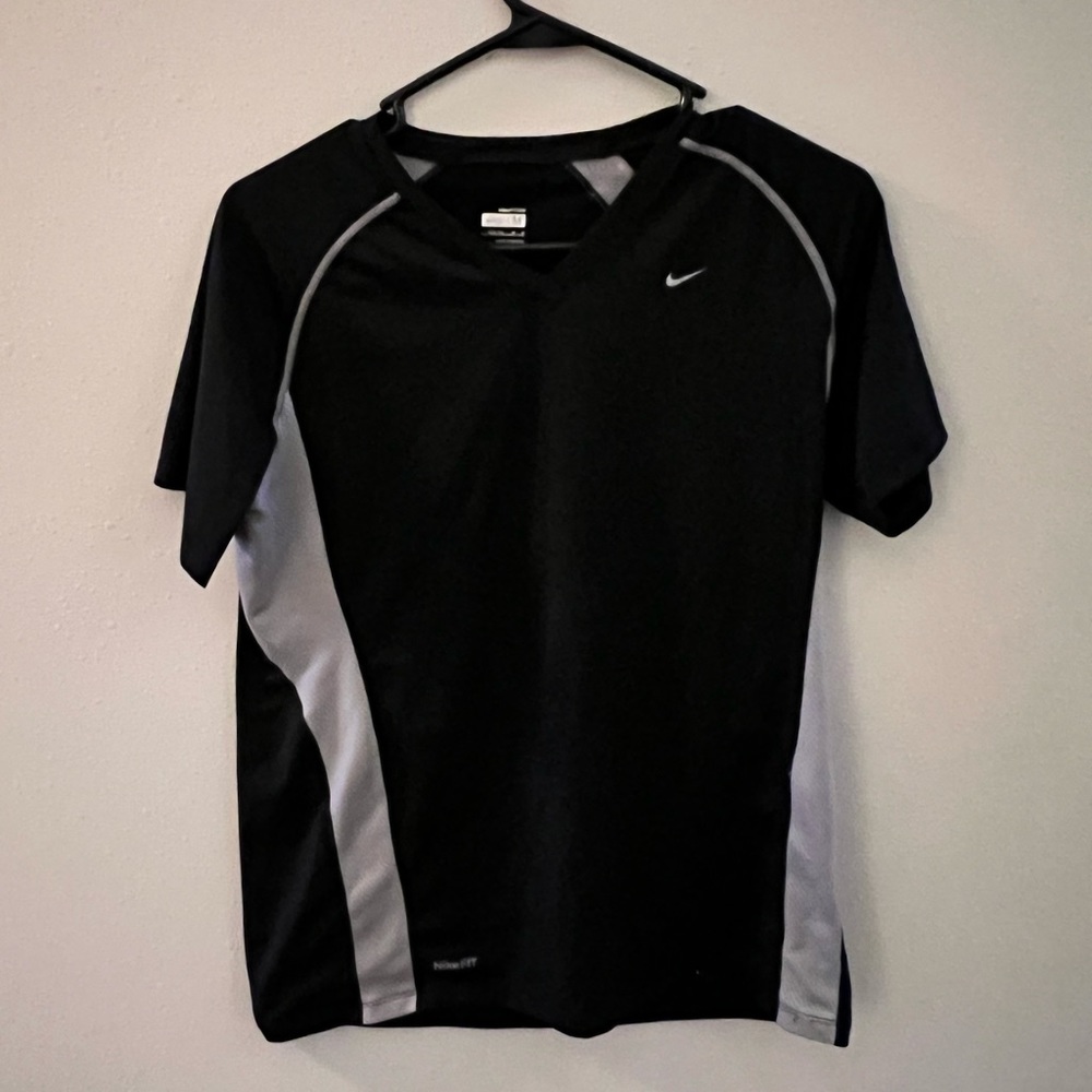 Nike Black and Gray Short Sleeve Tee